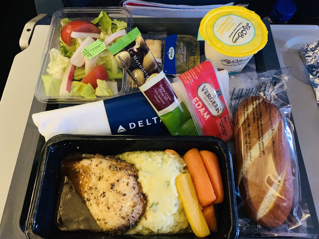 053DC69A-830D-45BA-B1E1-EAF9F5F02E30