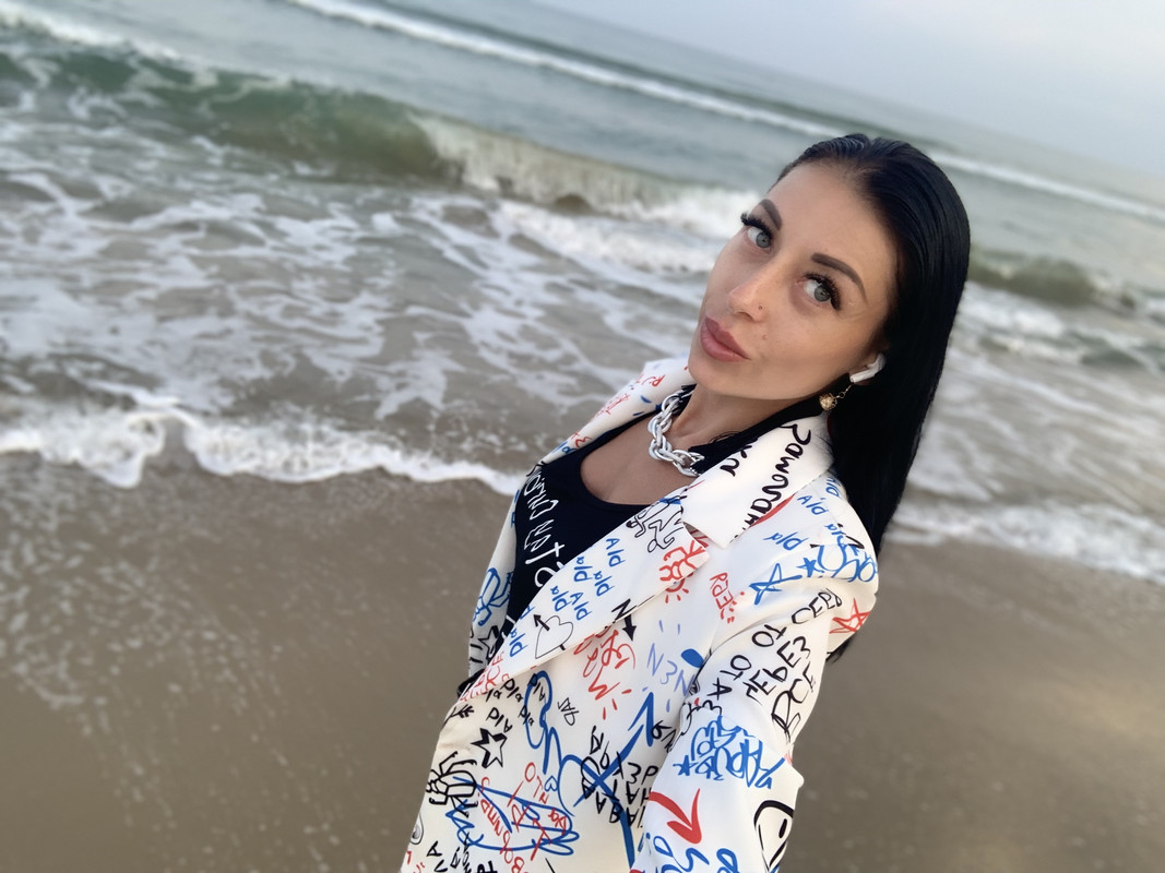 F9DBC9F7-3552-4AB3-8826-973A1D638891