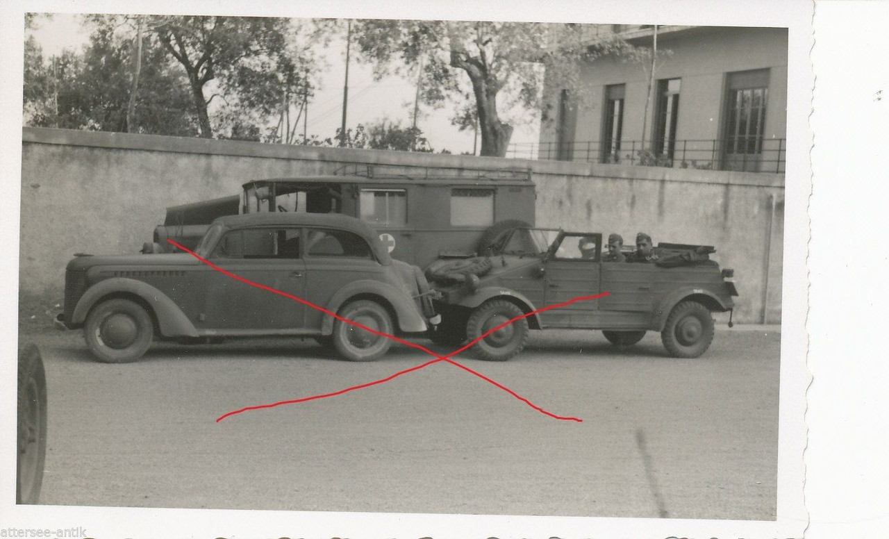 Südfront Palermo Kübelwagen mit deutschem Soldat