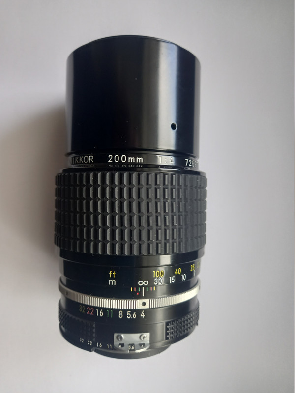 200mm f4