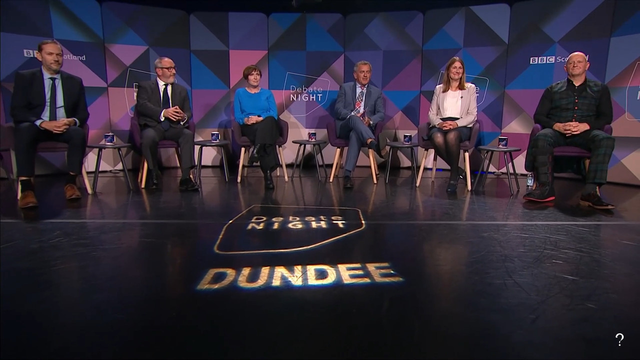 09.28 - 23.30.00 - Debate Night. 10 24. Current affairs discussion. M....ts_snapshot_01.08.03.592