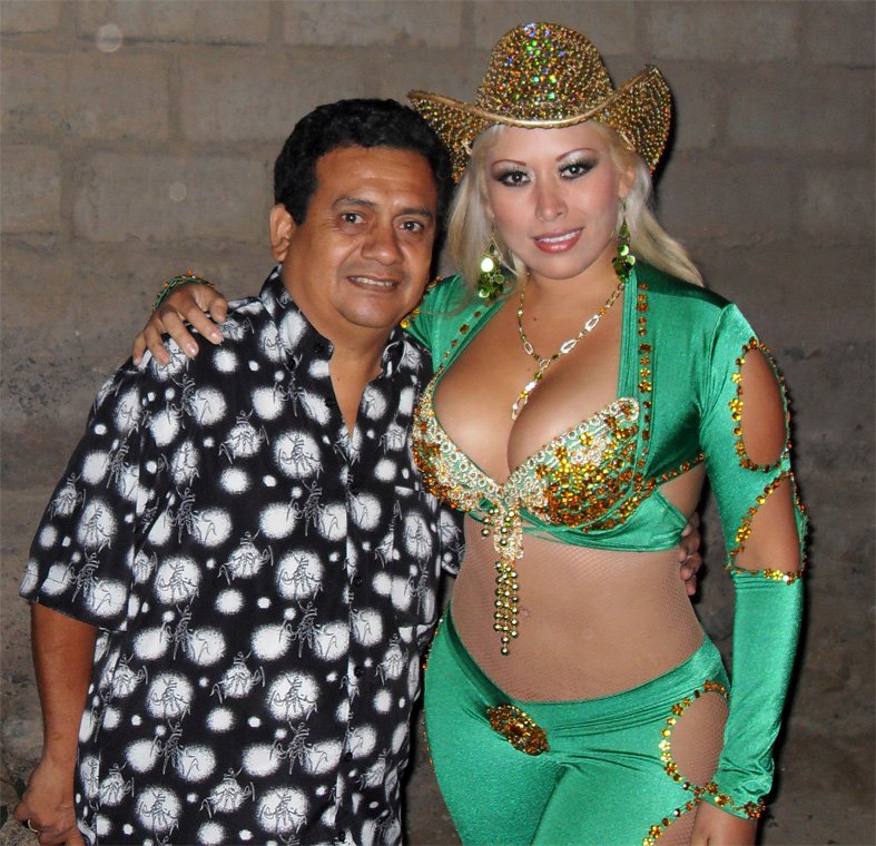 220238_124548880953531_100001952585955_177357_320575_o