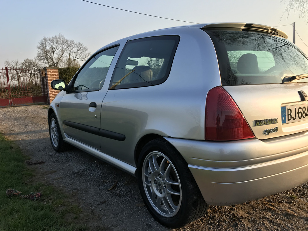 C3EB64EE-A2D1-4F27-A432-C24051375603