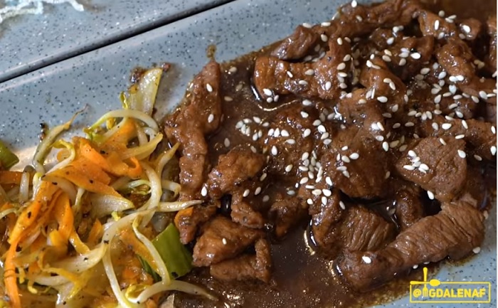 Sajian sirloin tepanyaki di Warung Jepang Namlapan.