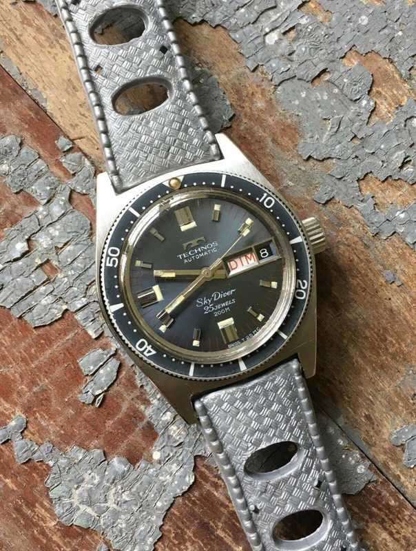 technos skydiver vintage
