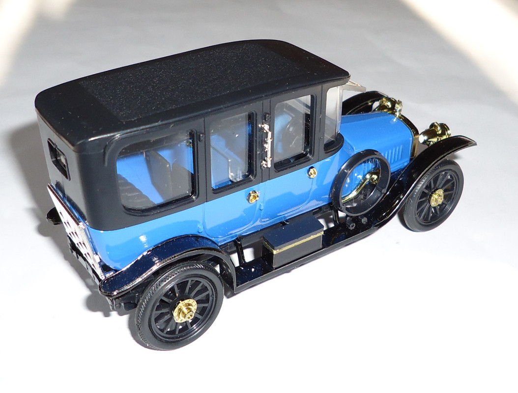 ?уссо-Балт-С24-40 Лимузин-берлин