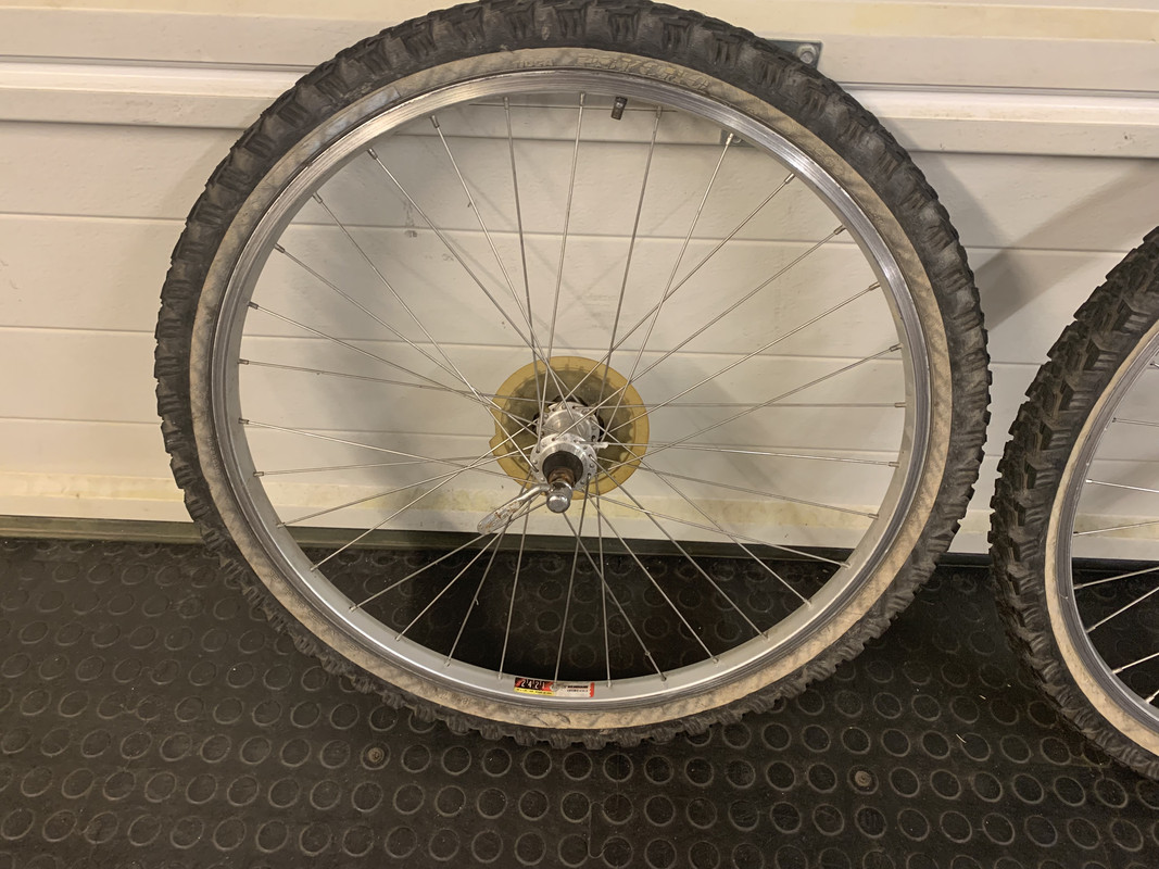 B9D6DA00-715E-4ACB-A52D-7D81DD487A5A