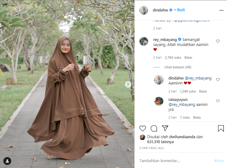 Rey Mbayang semangati Dinda Hauw kenakan cadar (Instagram @dindahw)