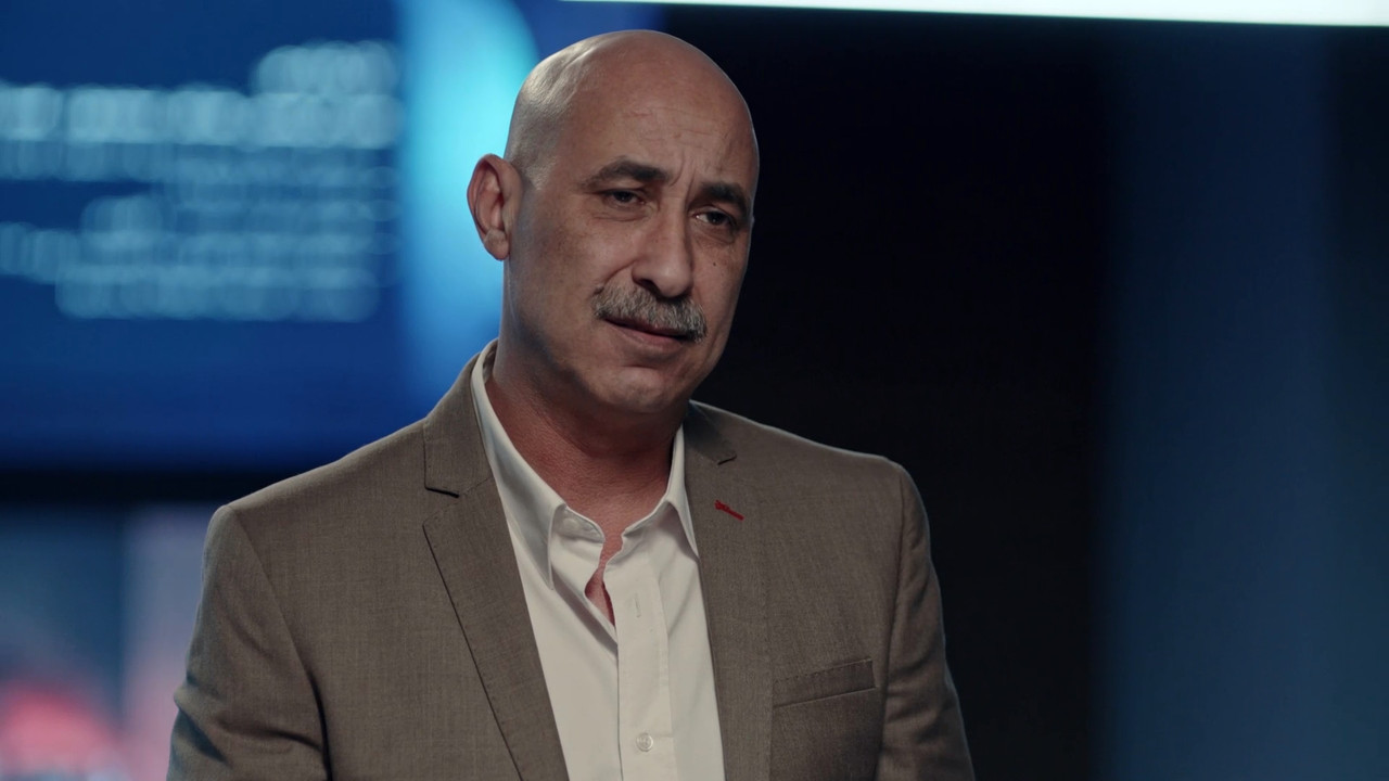 Al.Aa'idoun.S01E25.1080p.SHAHID.WEB-DL.AAC2.0.H.264.mkv_snapshot_05.52.588