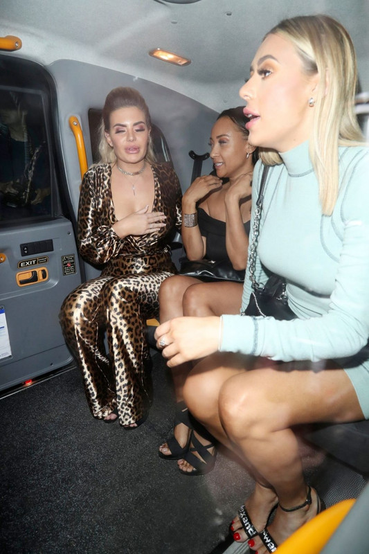 Megan-Barton-Hanson-Nip-Slip-Lisa-Maffia-UpskirtSTARS.com (19)