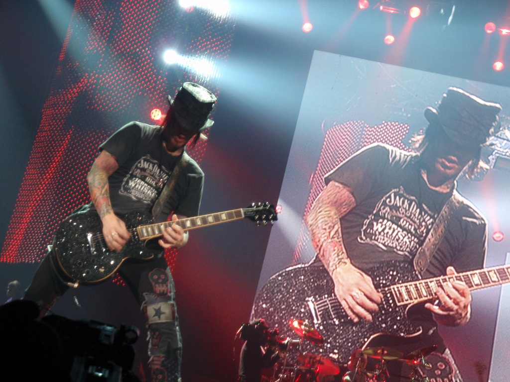 dj-ashba01.jpg