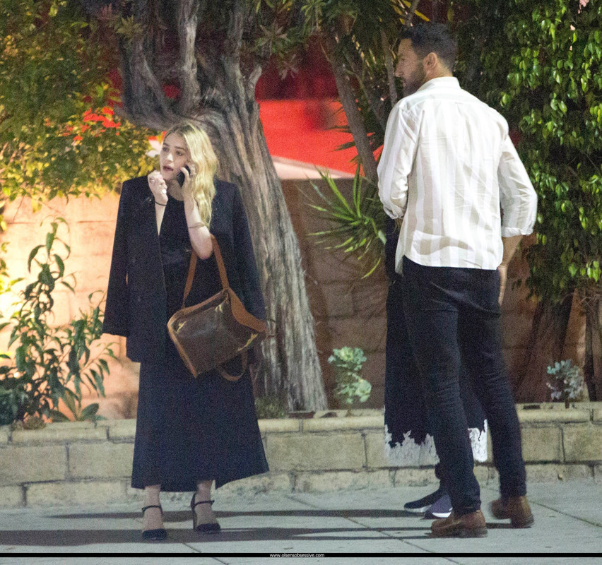 8CA8F4F0-1DE4-4EB5-837B-E0F56CF8A053