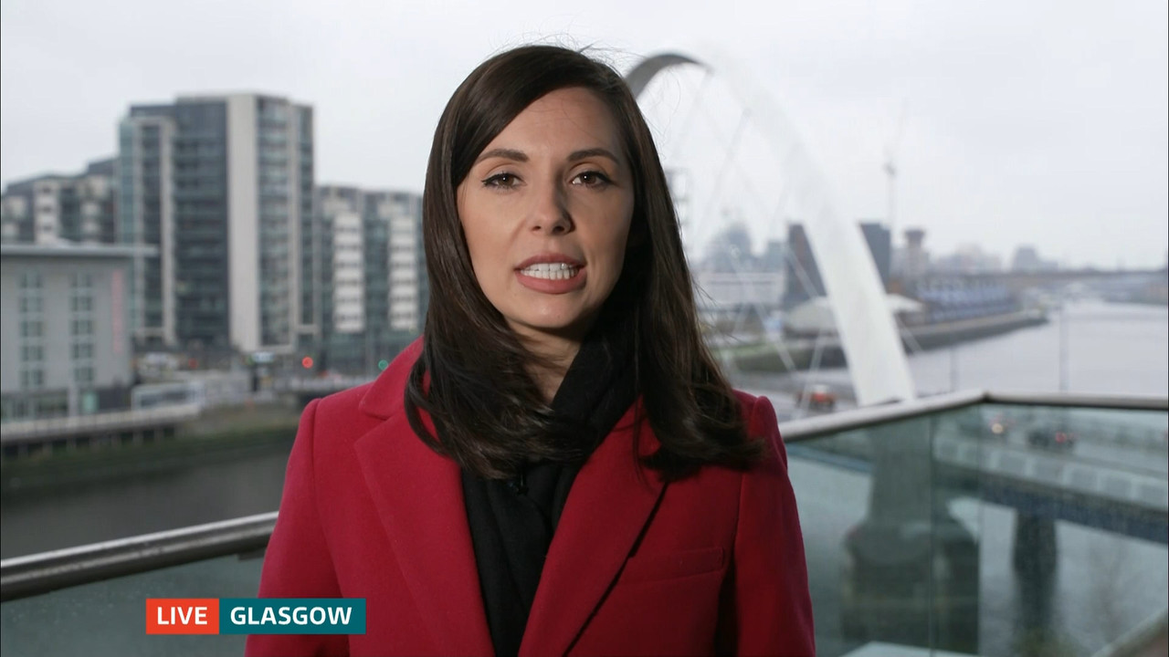 ITV Evening News_20220412_18301930.ts_snapshot_00.13.32.304
