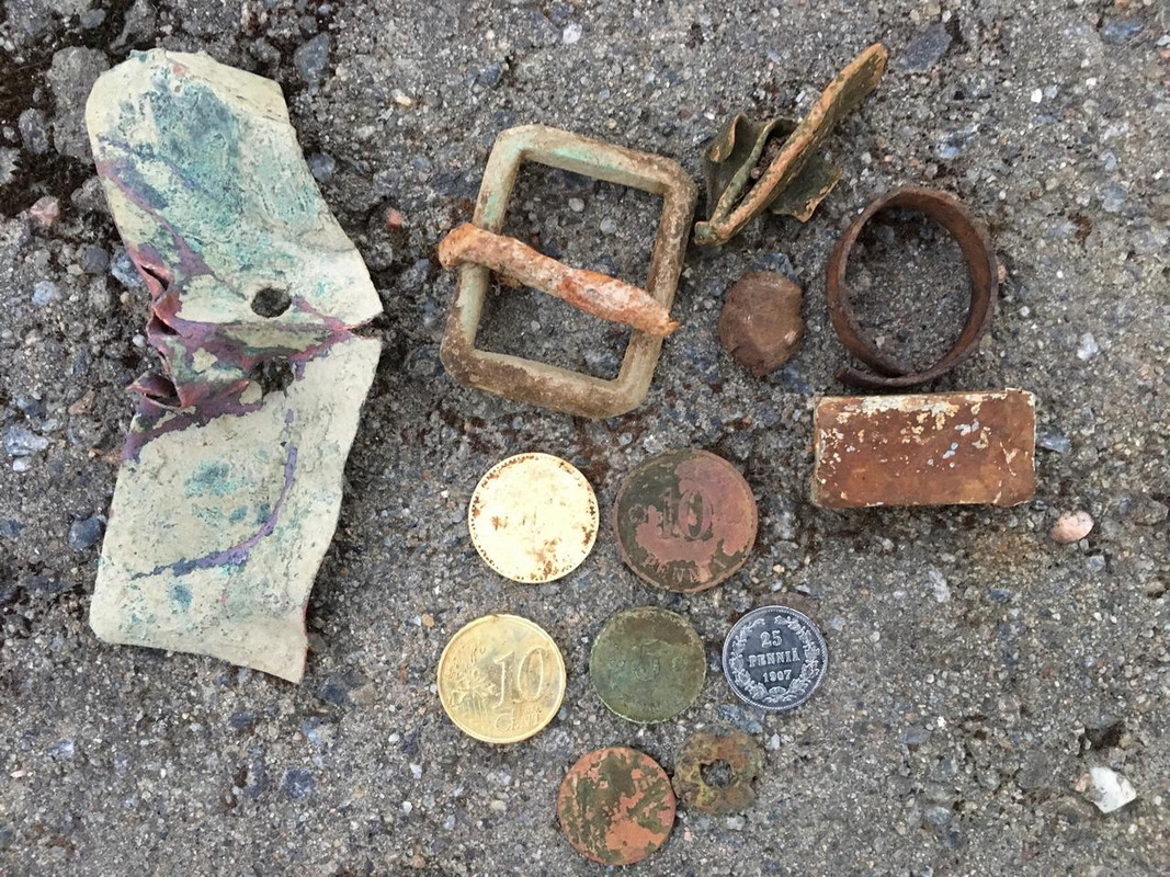 1418F9FA-7AFB-4DE5-9AAB-F730D1D4BAC6