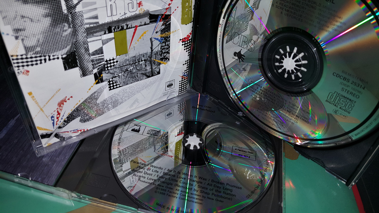 Countrified Cd CD albums where one particular country's mastering is different to ...
