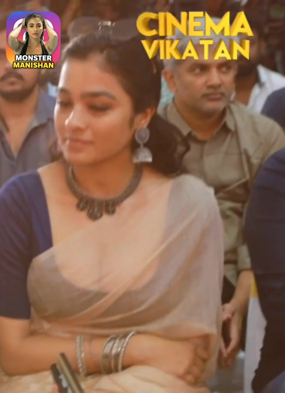 Gayathrie Shankar Hot Transparent Cleavage.mkv.0004