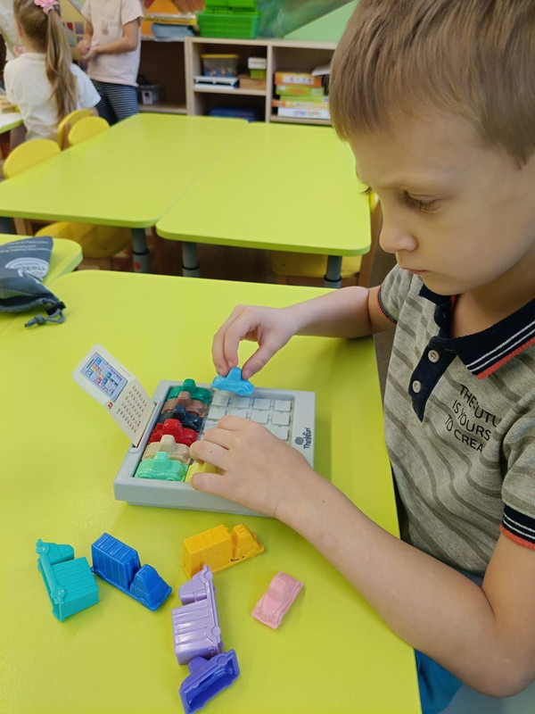 photo-5278479163310411752-y