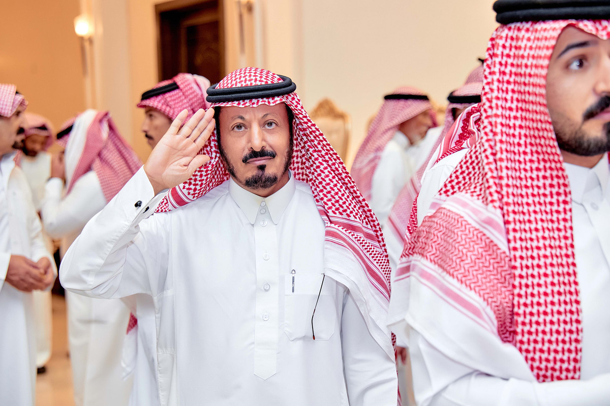 Freelancres-C76-A8677