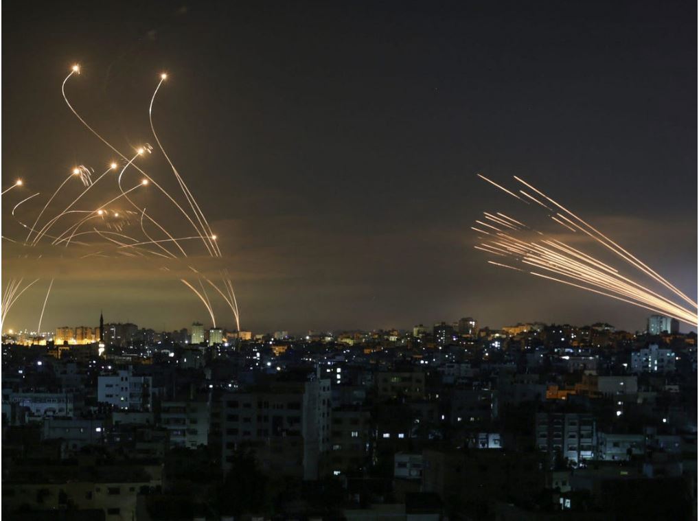 Iron-Dome-versus-Hamas-rockets.jpg