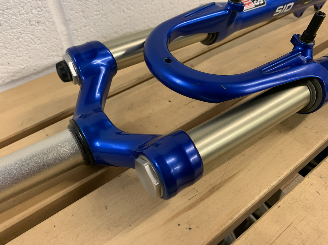 A646BCC7-311B-45D6-B8E9-F2E5E47D38FA