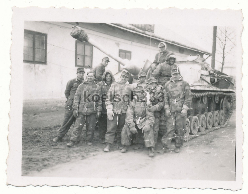 Foto Sturmgeschütz Brigade 322 Panzermänner Tarn