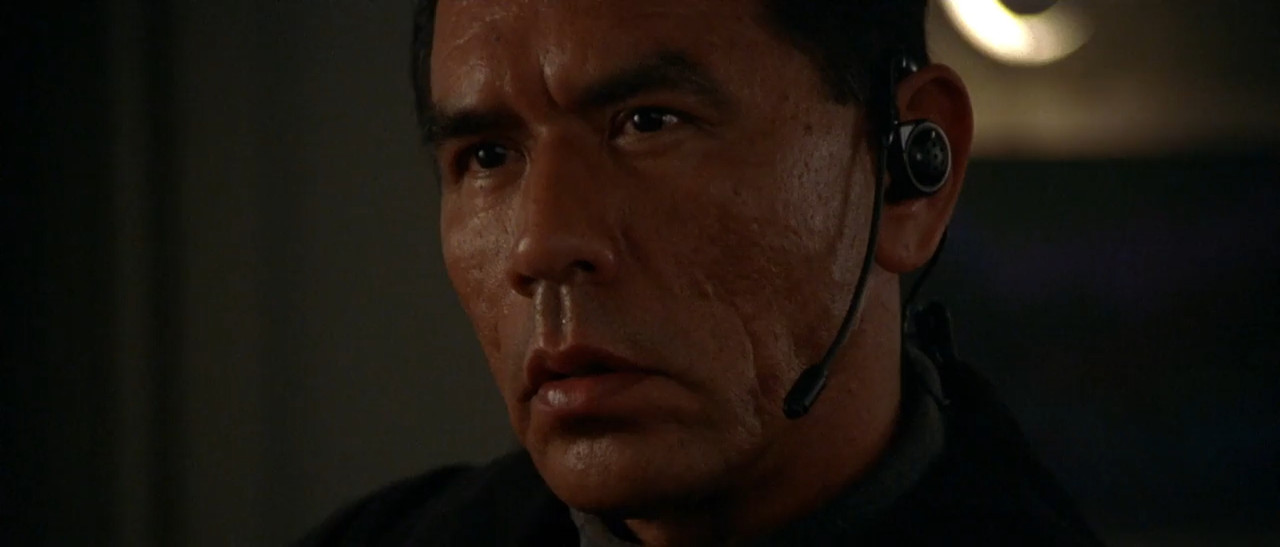 Deep Rising 1998 BluRay [Hindi + English] 480p 720p ESub Screenshot