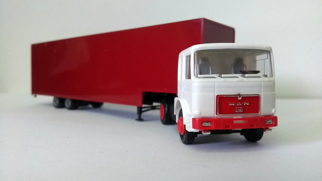Mach (2762)