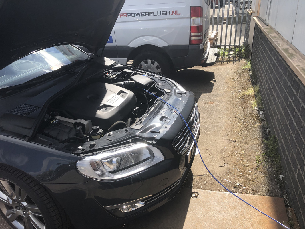 F925D959-4D30-4D85-A78F-416AC60756FA