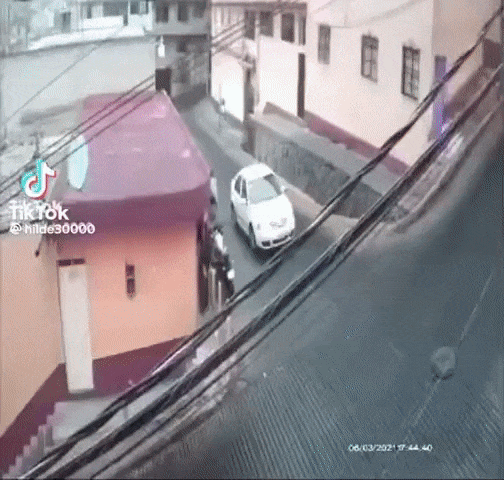 https://i.postimg.cc/rpJhDZWZ/ezgif-3-ba4b99aba5.gif