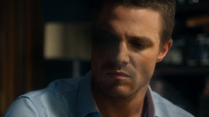 Arrow.S01E01.Il.ritorno.BDMux.ITA.ENG.x264-BlackBit[screenshot 8]