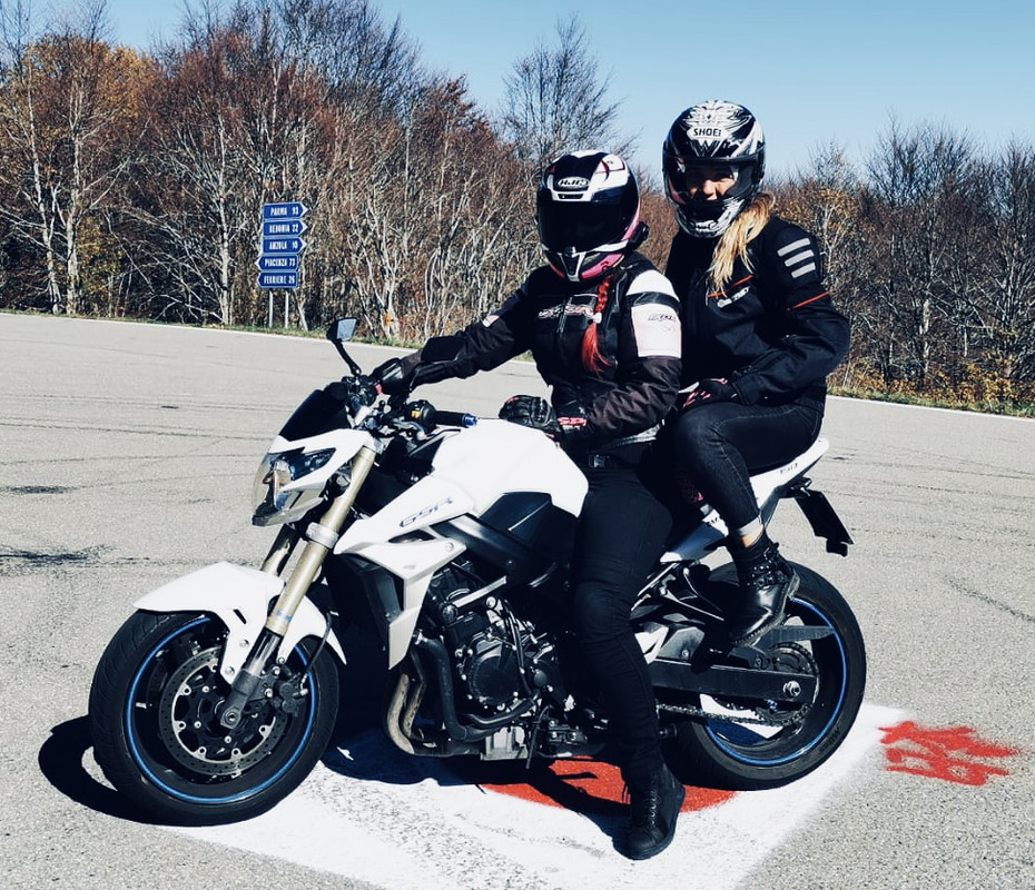 F0736BEE-1EDB-4BC0-A420-8014F39D55CF