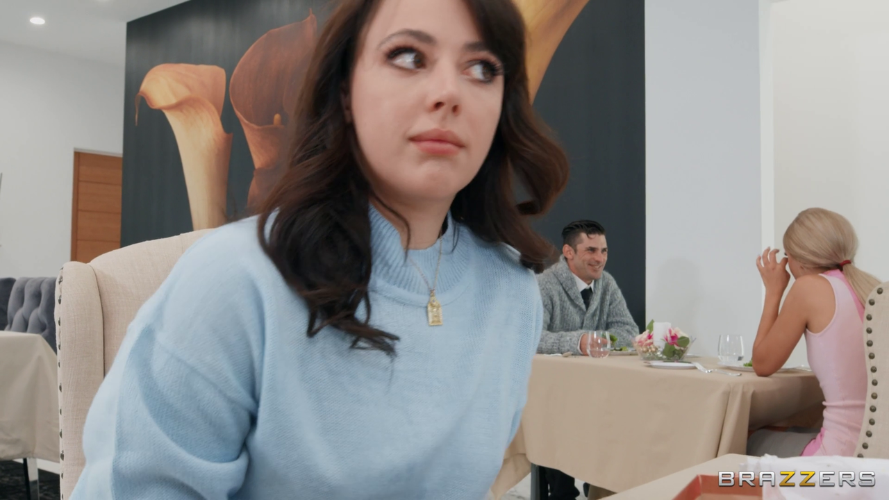 vlcsnap-2022-11-30-18h23m44s800