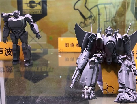 02-Bumblebee-Model-Kits-By-Trumpeteer