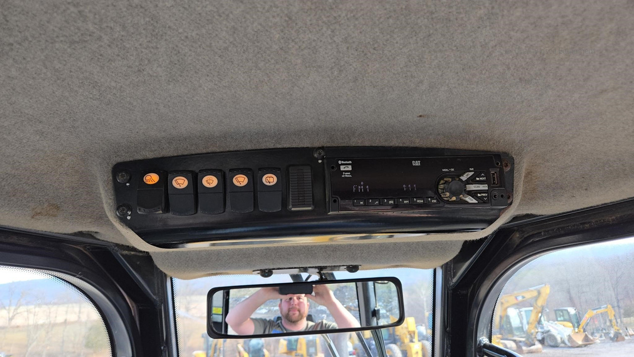 Vehicle thumbnail 107