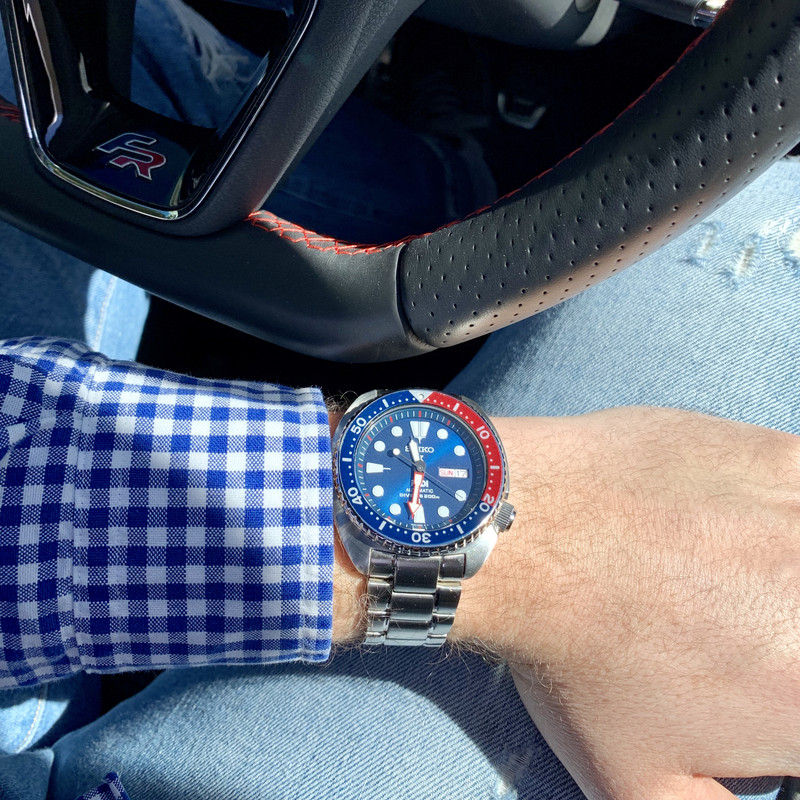 EE1564CB-AA8B-477A-9B66-9B0F97767E84