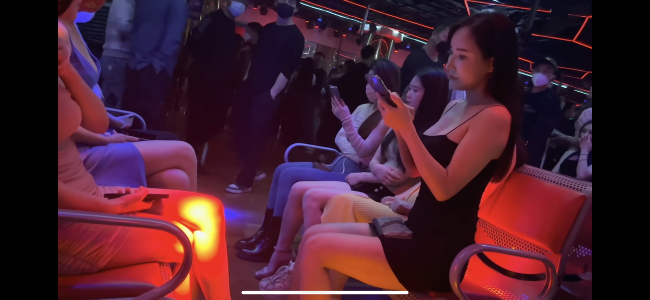 B266DAE0-6865-4578-9B8C-4AF5052AD43E