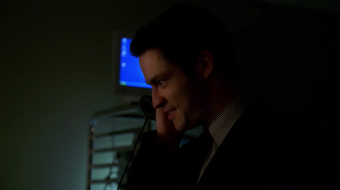 The.Wire.S01E01_[scarabey.org].avi_snapshot_00.44.35_[2022.02.05_20.38.12]