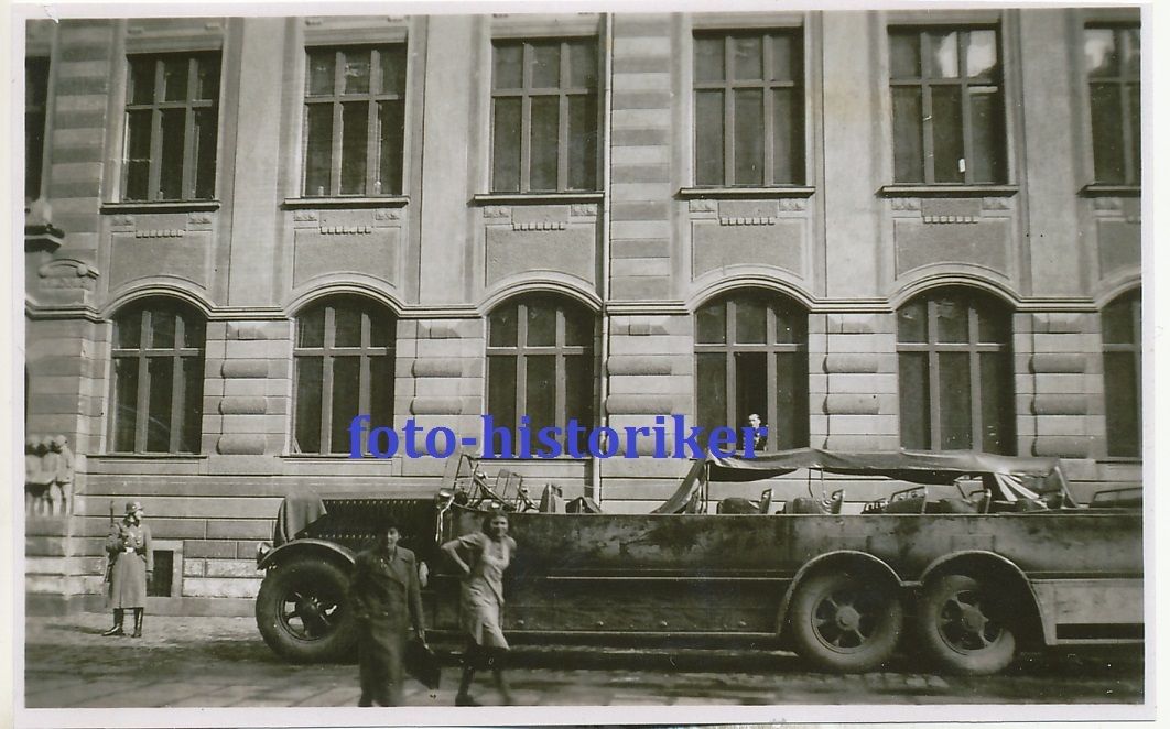 Schwerer Polizei Mannschaftswagen Büssing Typ VI