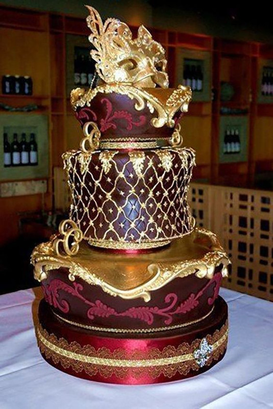 Redandgoldcakejpg.jpg