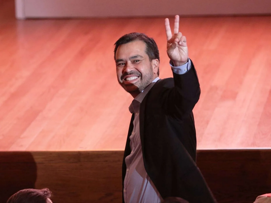 Máynez pide sintonizar primer debate presidencial como si fuera “partido de fútbol”