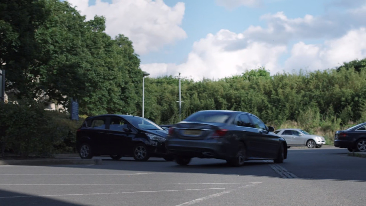 Collateral.S01E03.1080p.BluRay.2Ch.x265-DAWN_0h01m00.007s