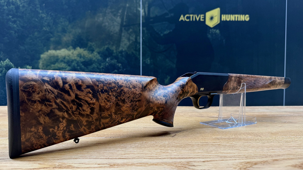 R8-Custom-Holz-HK-9-10-Schaft-mit-System