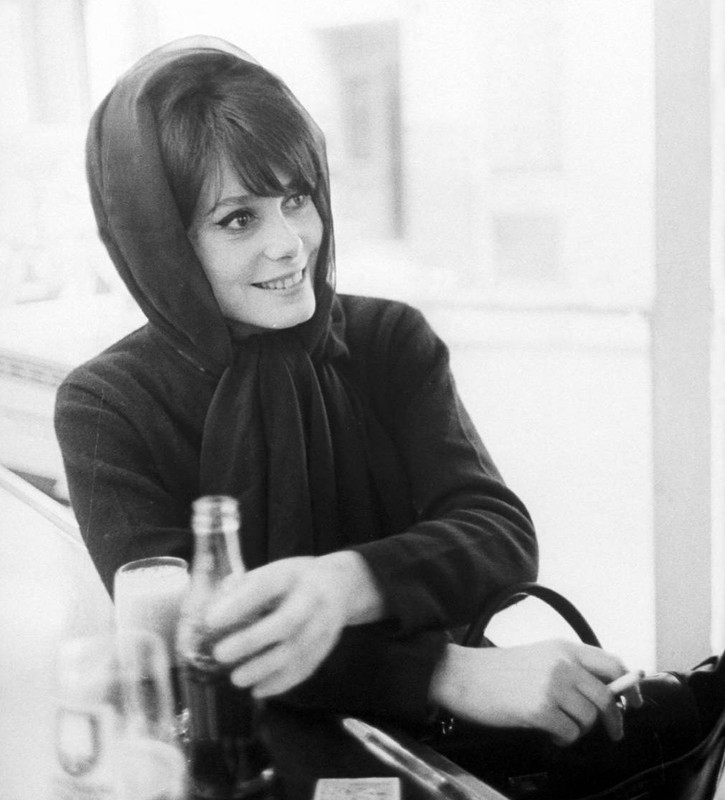 catherine_deneuve_mb60