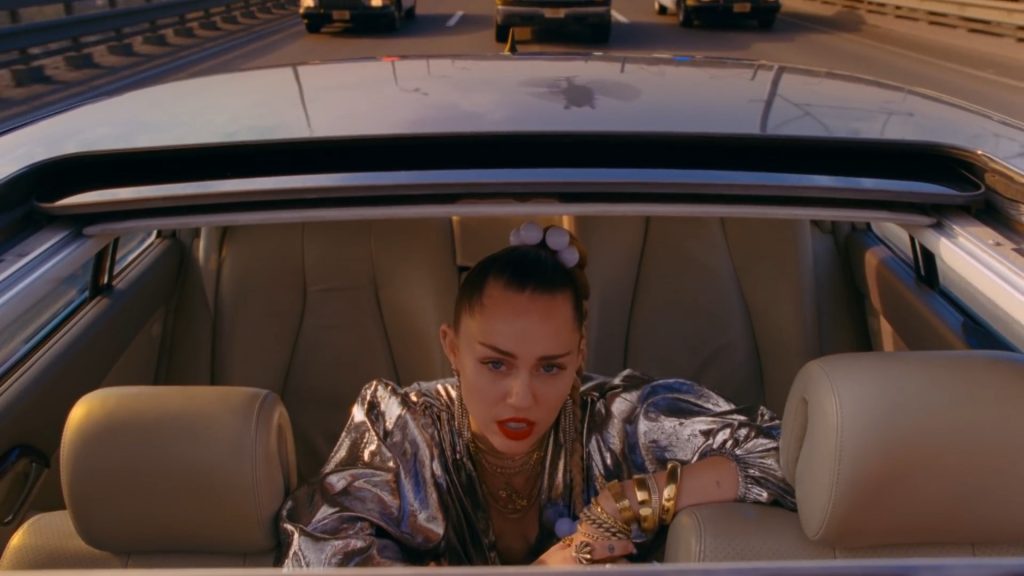 Miley-Cyrus-Sexy-The-Fappening-Blog-com-5-1024x576