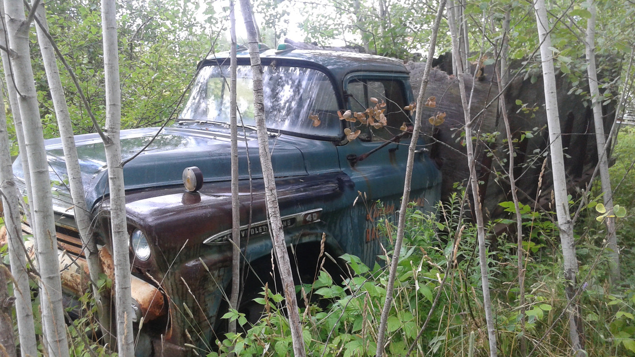10) '59 Chevy Viking 40 1.5 Ton Duall
