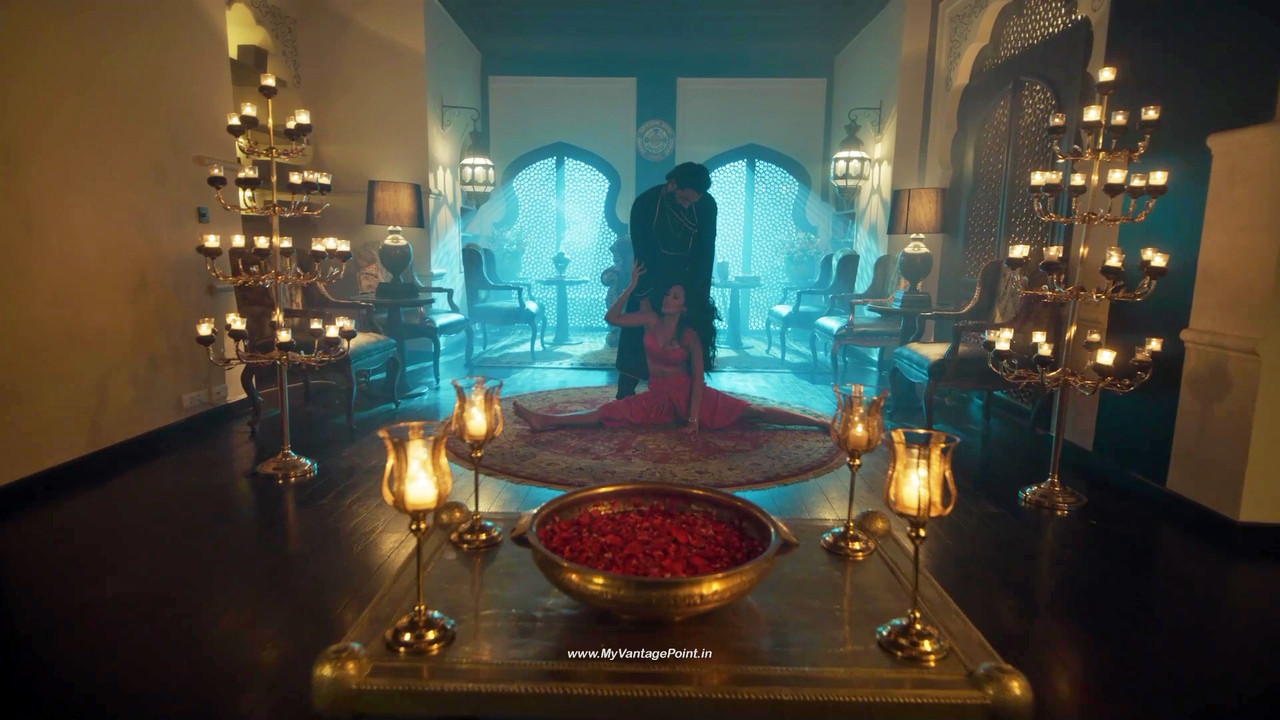 136Esha Gupta Hot in Aashram Web Series