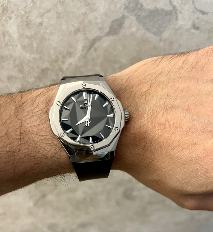 AEA5B07A-3E19-4940-9419-F1BF1DE743A0