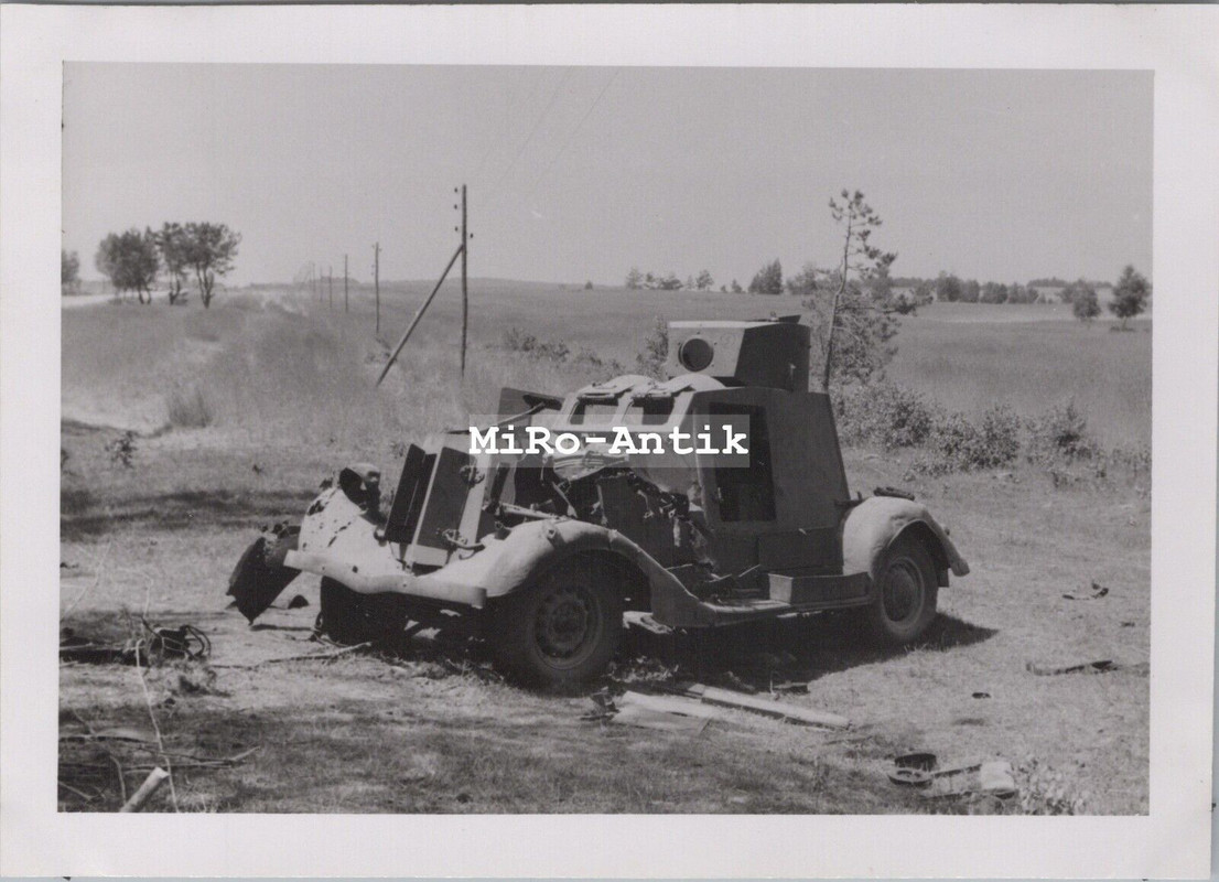 Foto, 167-Inf.Div., leichter Spähwagen Panzer in Grodno, 1941, Belarus