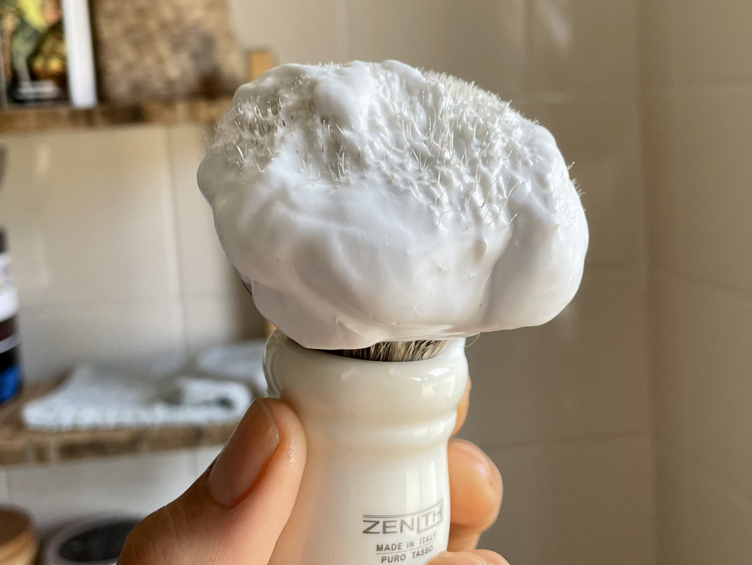 554A7B1D-BCD0-4C92-9E60-D9D718803616