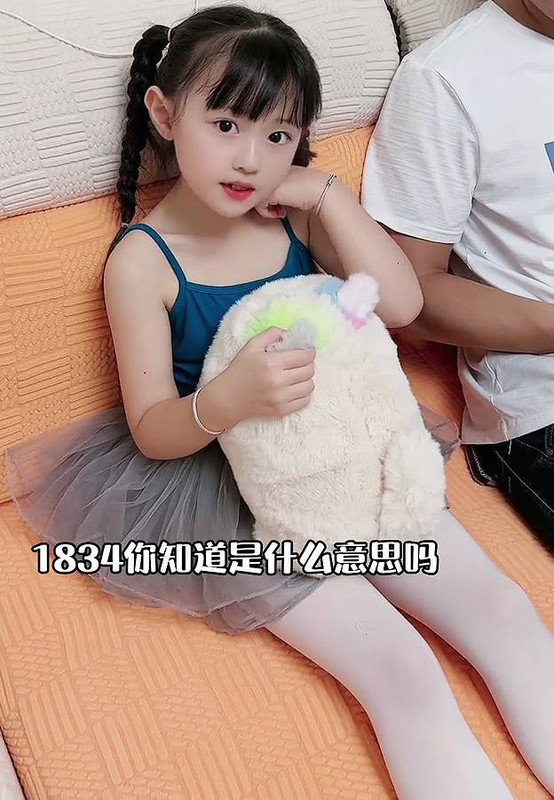 Liuzihan1206,我家有一小可爱,刘梓晗,梓晗小可爱,梓晗宝儿小可爱,ロリータ,Lolita,萝莉塔,炉利,Loli,萝莉,亜炉,華炉,少女,甜妹,白タイツ,白絲,White Tights,白丝